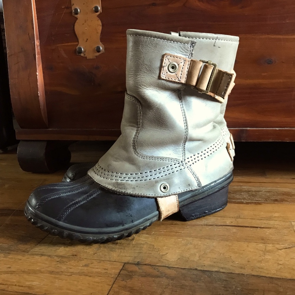 RARE Sorel Slimpack Boots